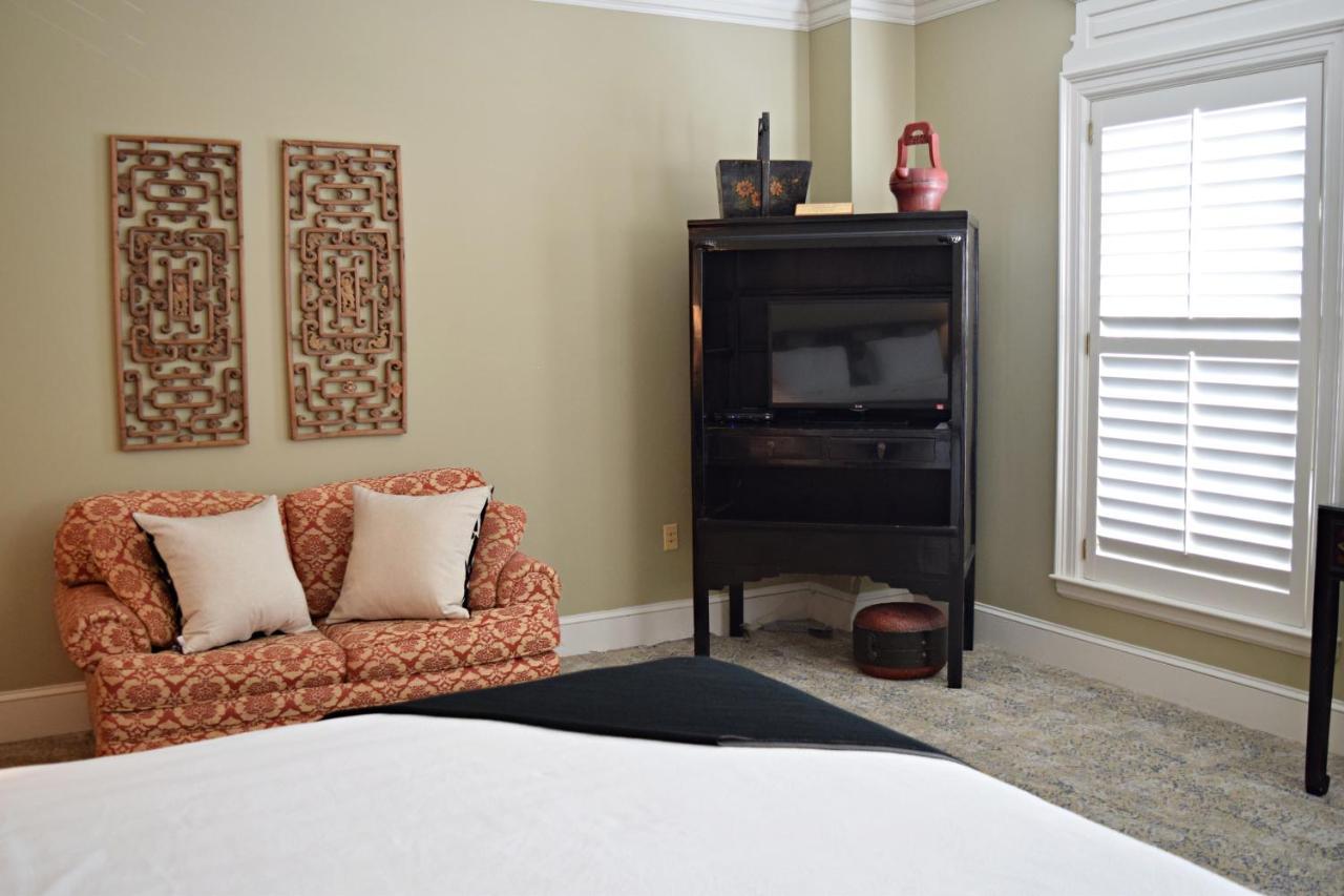 Jh Adams Inn, Trademark Collection By Wyndham 3* Highpoint