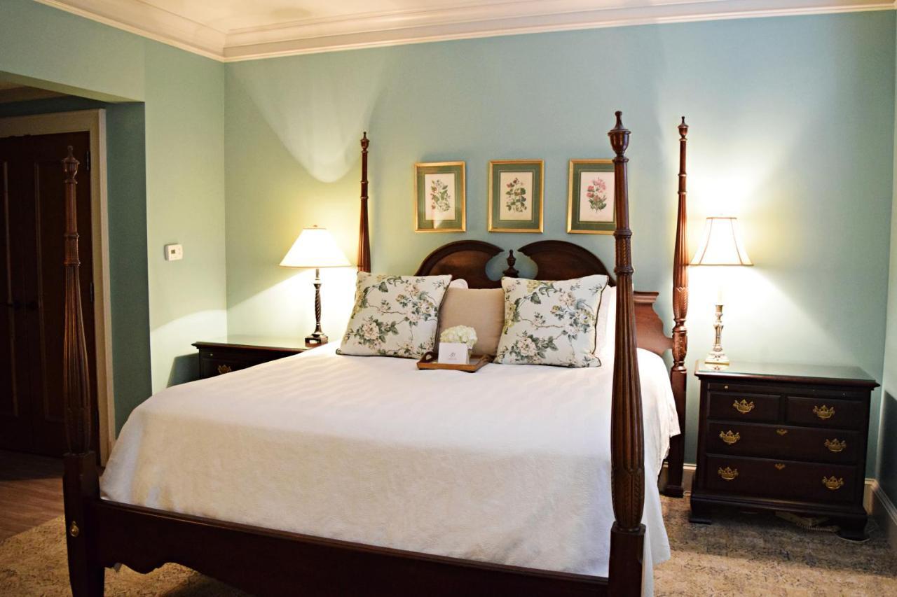 Jh Adams Inn, Trademark Collection By Wyndham Inn
