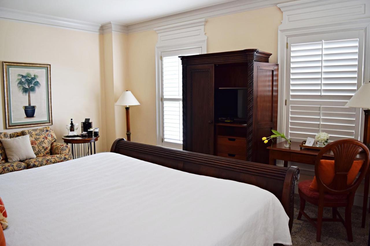 Jh Adams Inn, Trademark Collection By Wyndham Inn Highpoint