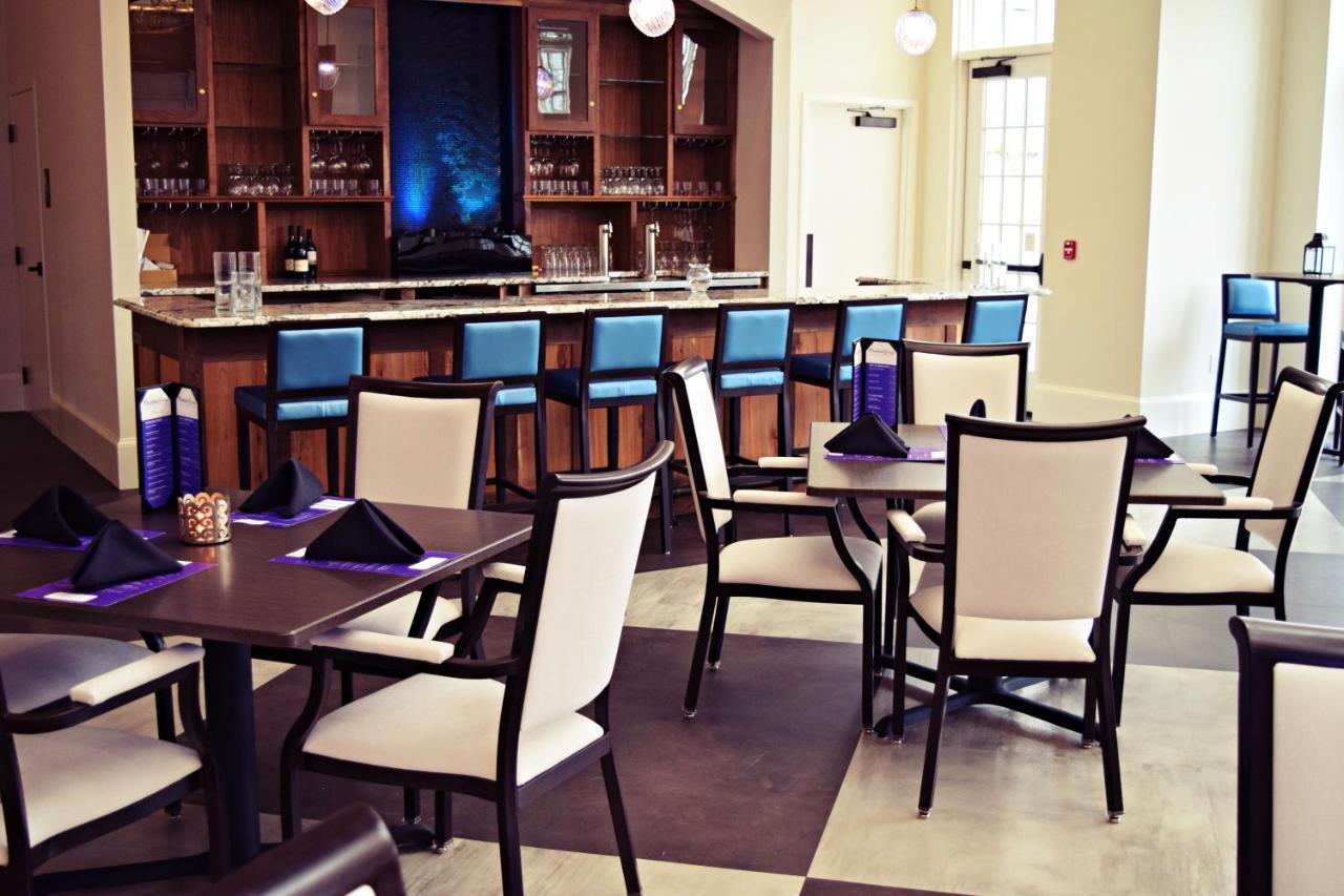 Jh Adams Inn, Trademark Collection By Wyndham Inn 3*