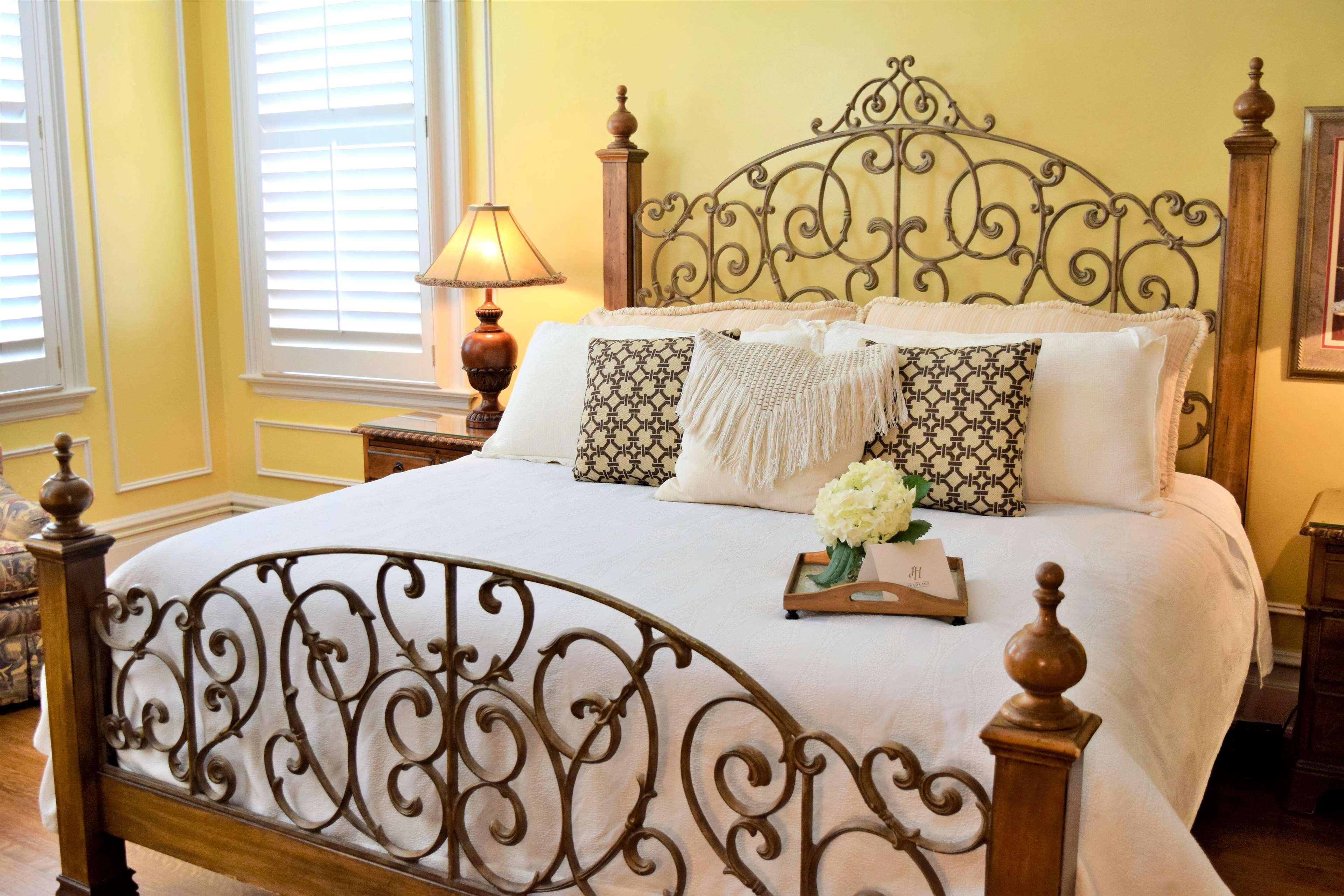 Jh Adams Inn, Trademark Collection By Wyndham 3* Highpoint