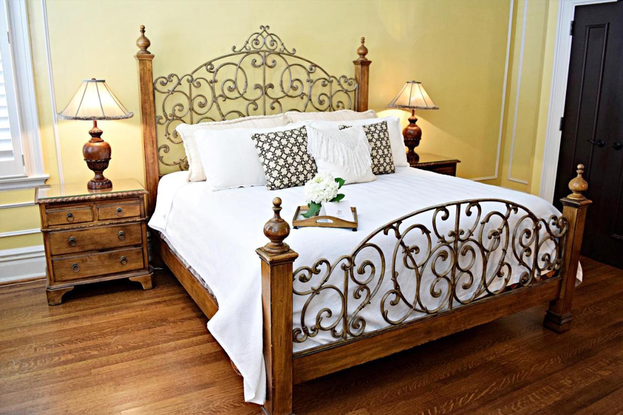 Jh Adams Inn, Trademark Collection By Wyndham Inn 3*